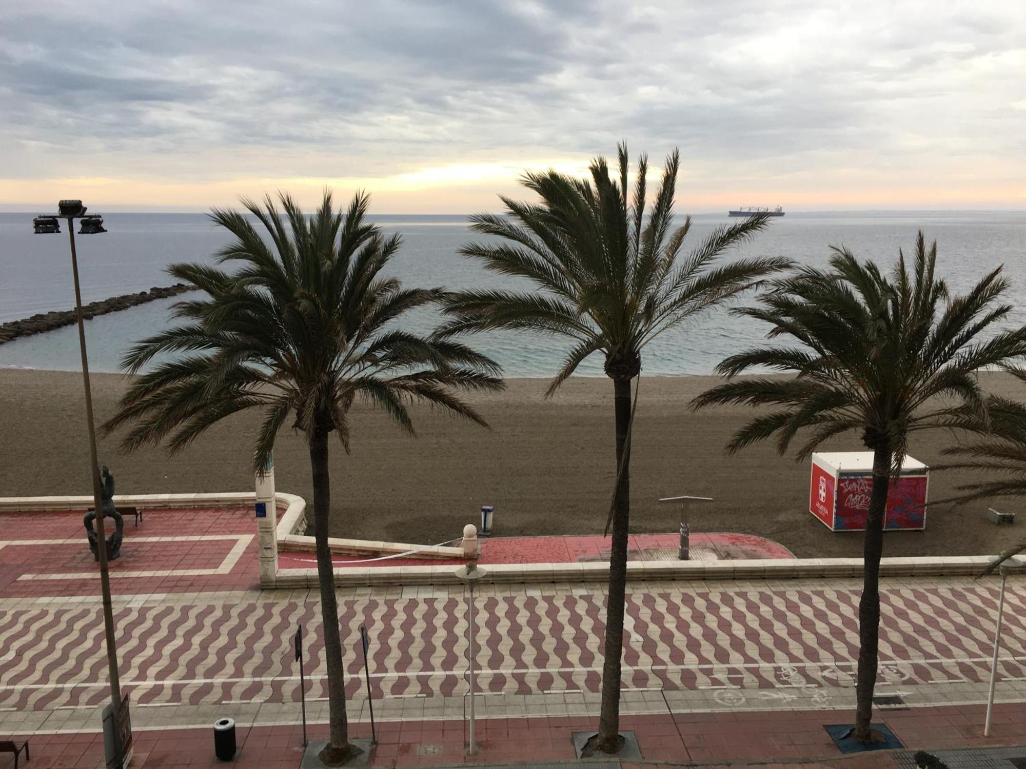 Apartamento 1ª Linea De Mar Almeria Bagian luar foto